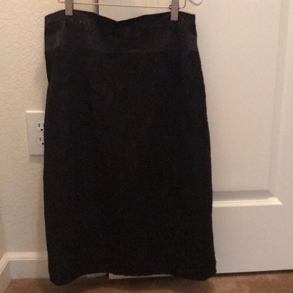 Skirt - Picture 1 of 6